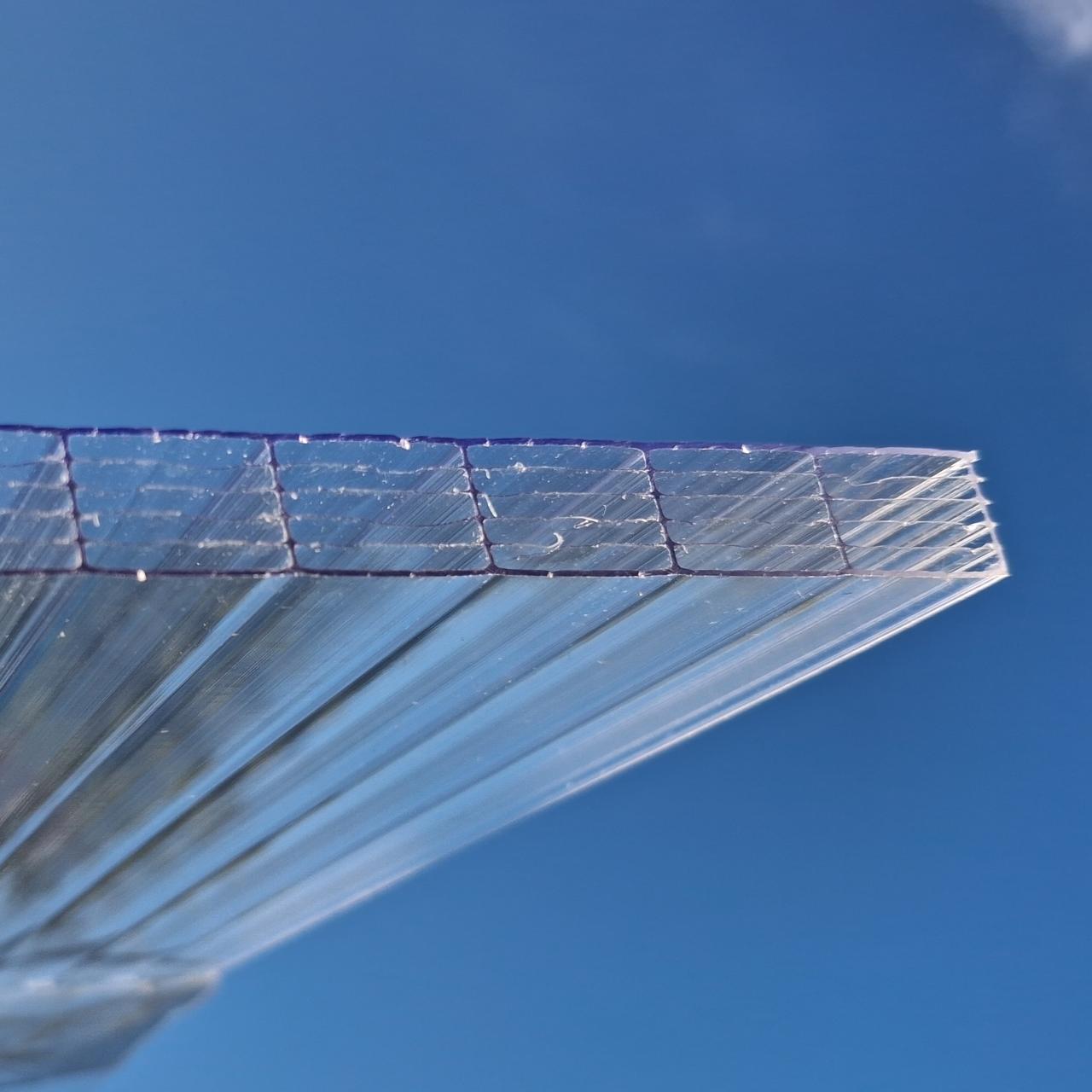 сотовий полікарбонат 10мм 6 стінок енергозберігаючий прозорий 1УФ BAUGLAS ST LONGLIFE PREMIUM